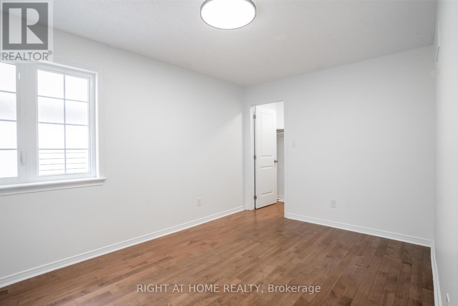106 SUNITA CRESCENT - 36