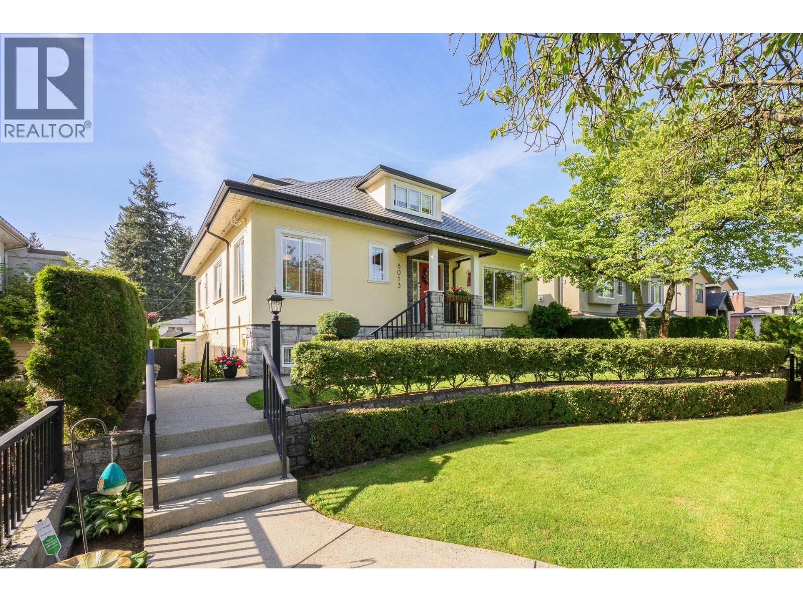 7 Bed, 5 Bath House for Sale in Burnaby – 8013 17TH AVENUE, Burnaby – MLS# R3145914 - Image 39
