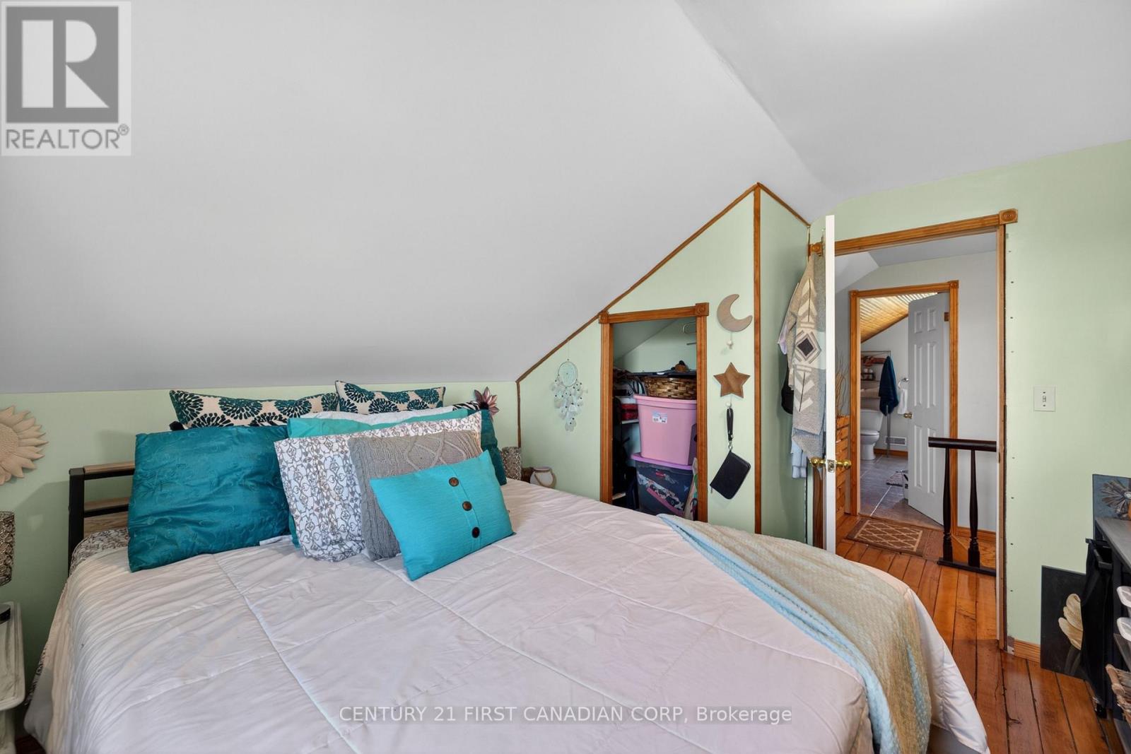 73309 BLUEWATER HIGHWAY - 23
