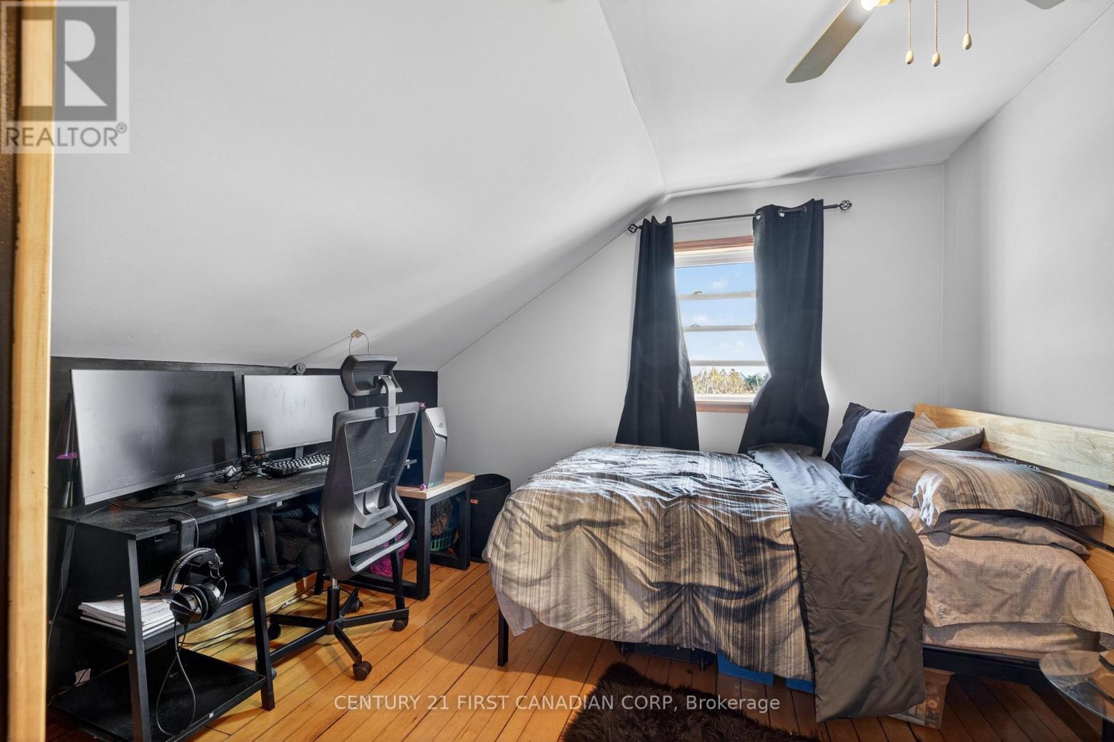 73309 BLUEWATER HIGHWAY - 25