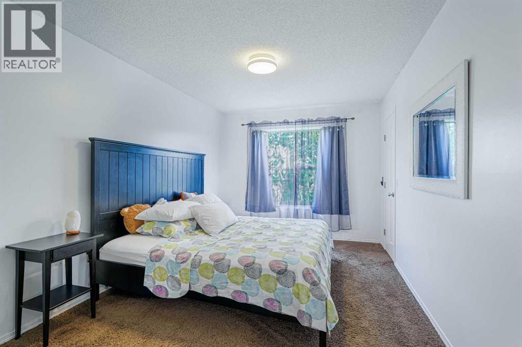 63 Coventry View NE - 18