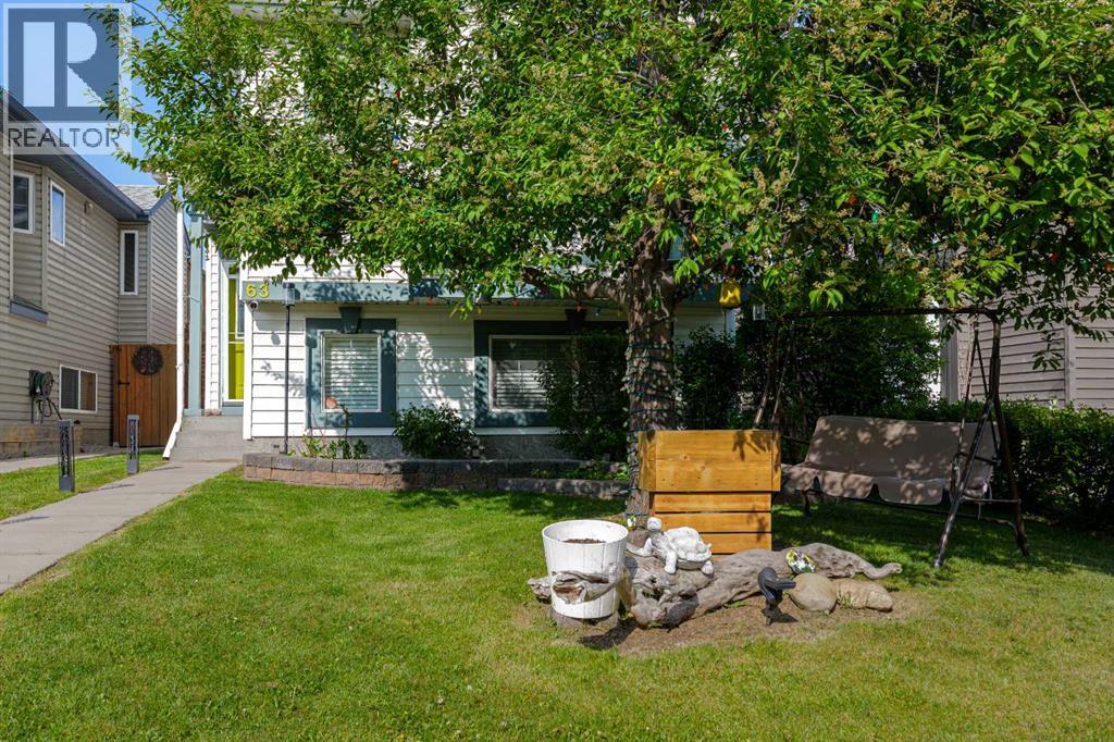 63 Coventry View NE - 3