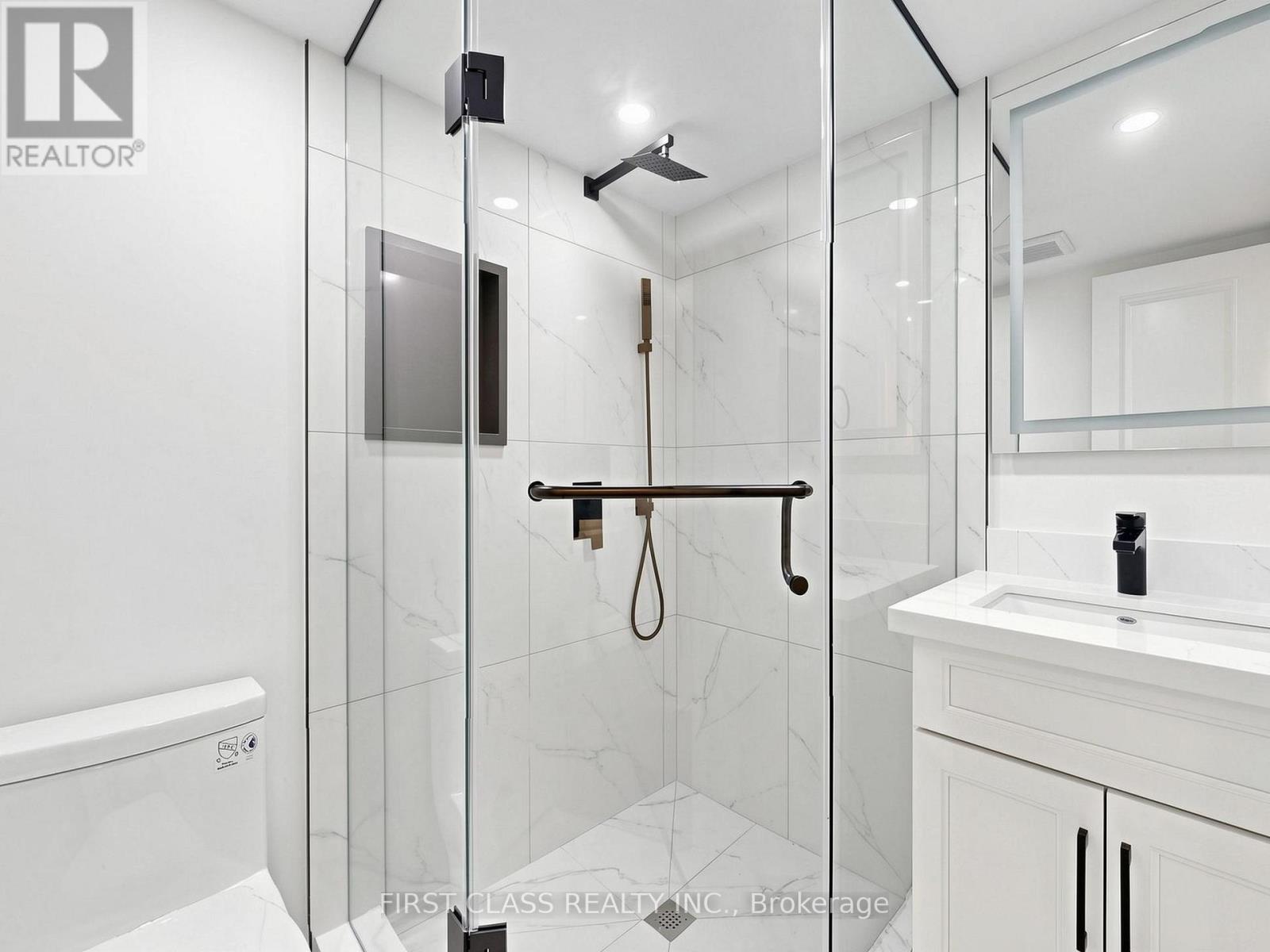 #38 850 HUNTINGWOOD DRIVE - 28