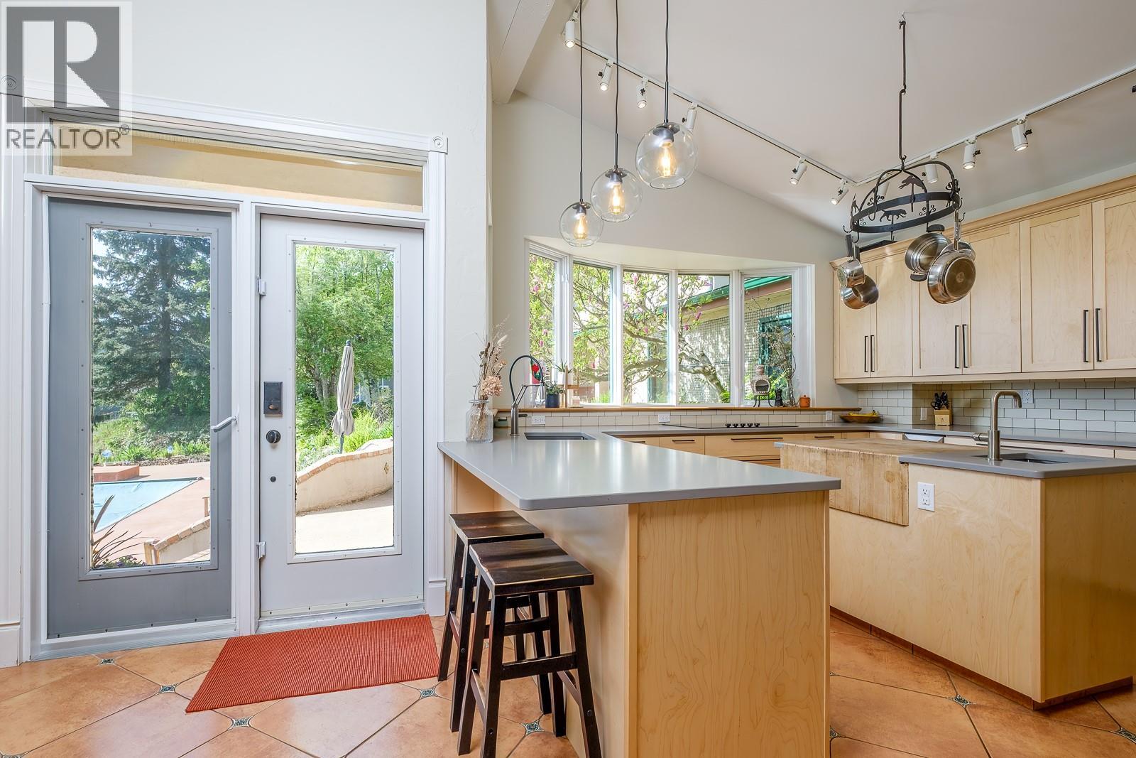 2302 Happy Valley Road - 11