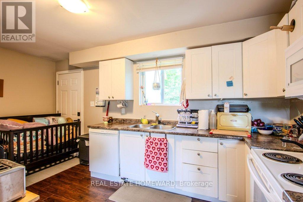 54 SPRINGDALE DRIVE - 16