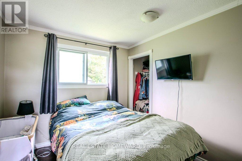 54 SPRINGDALE DRIVE - 21