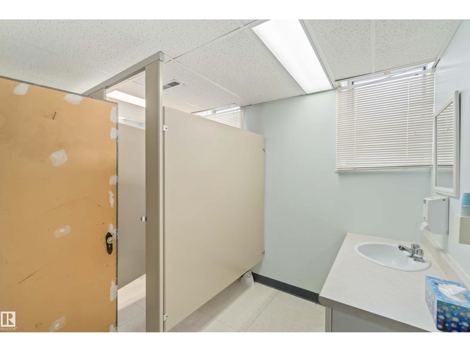 13156 101 st NW - 19