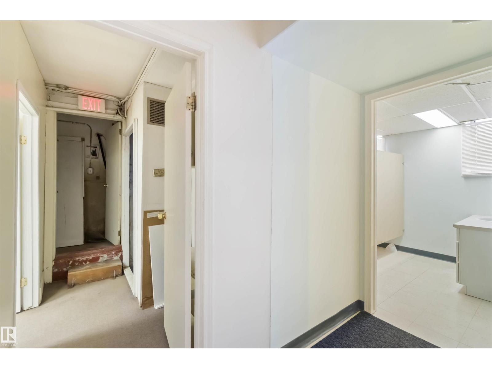 13156 101 st NW - 21
