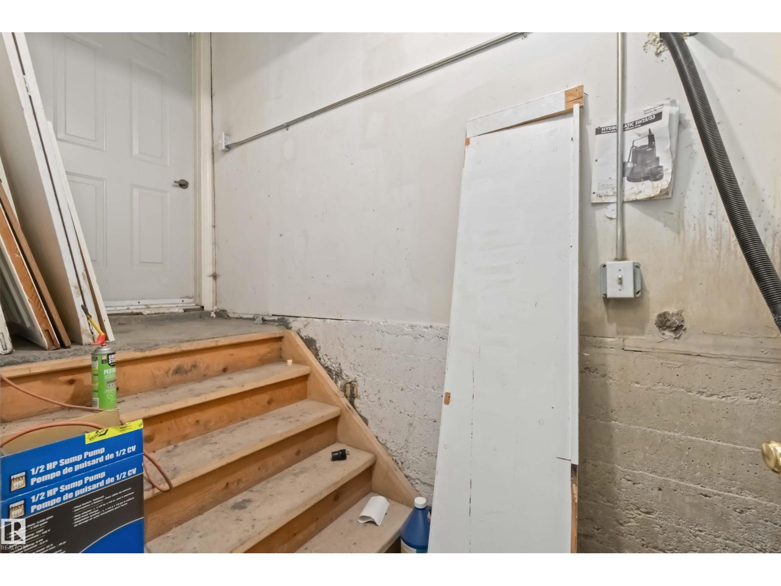 13156 101 st NW - 22