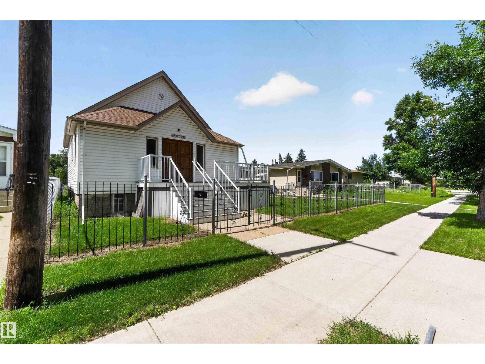 13156 101 st NW - 35