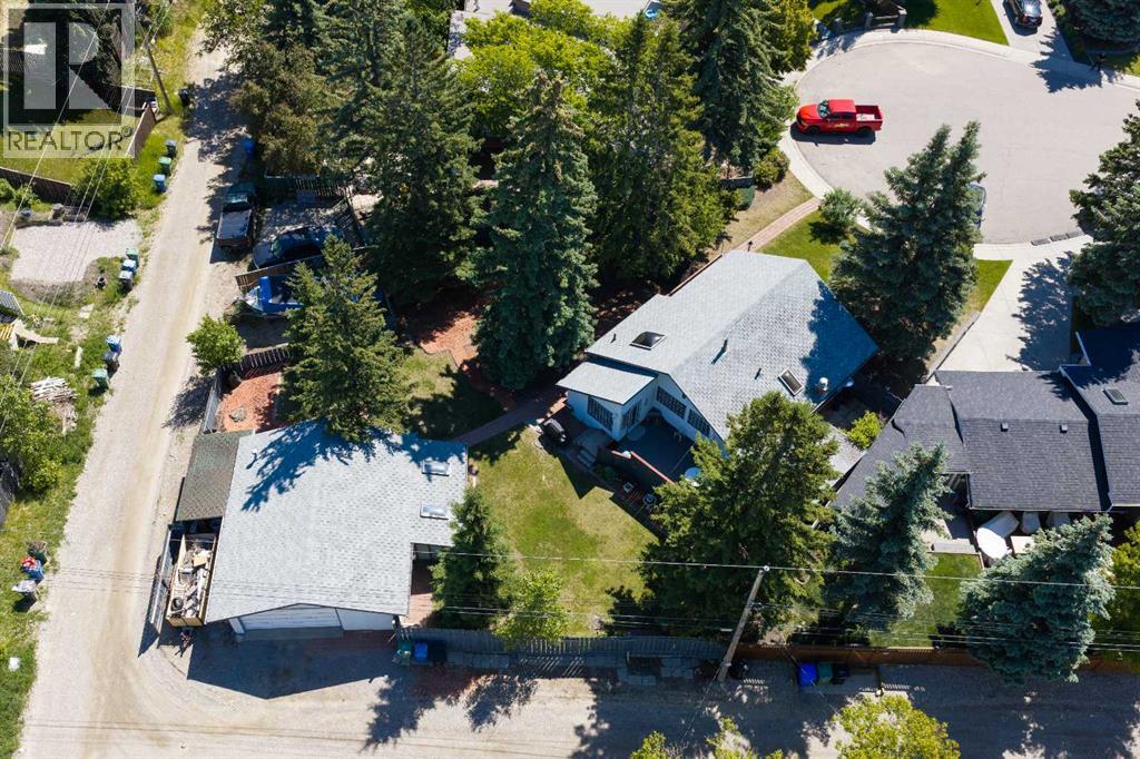 310 Huntham Place NE - 2
