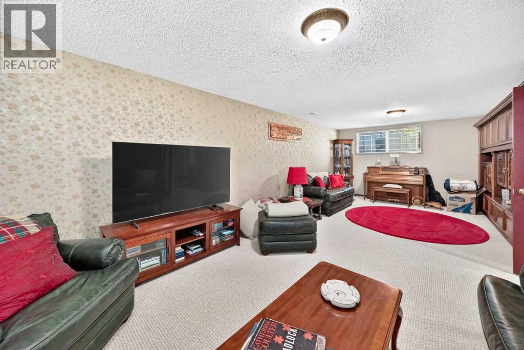 310 Huntham Place NE - 26