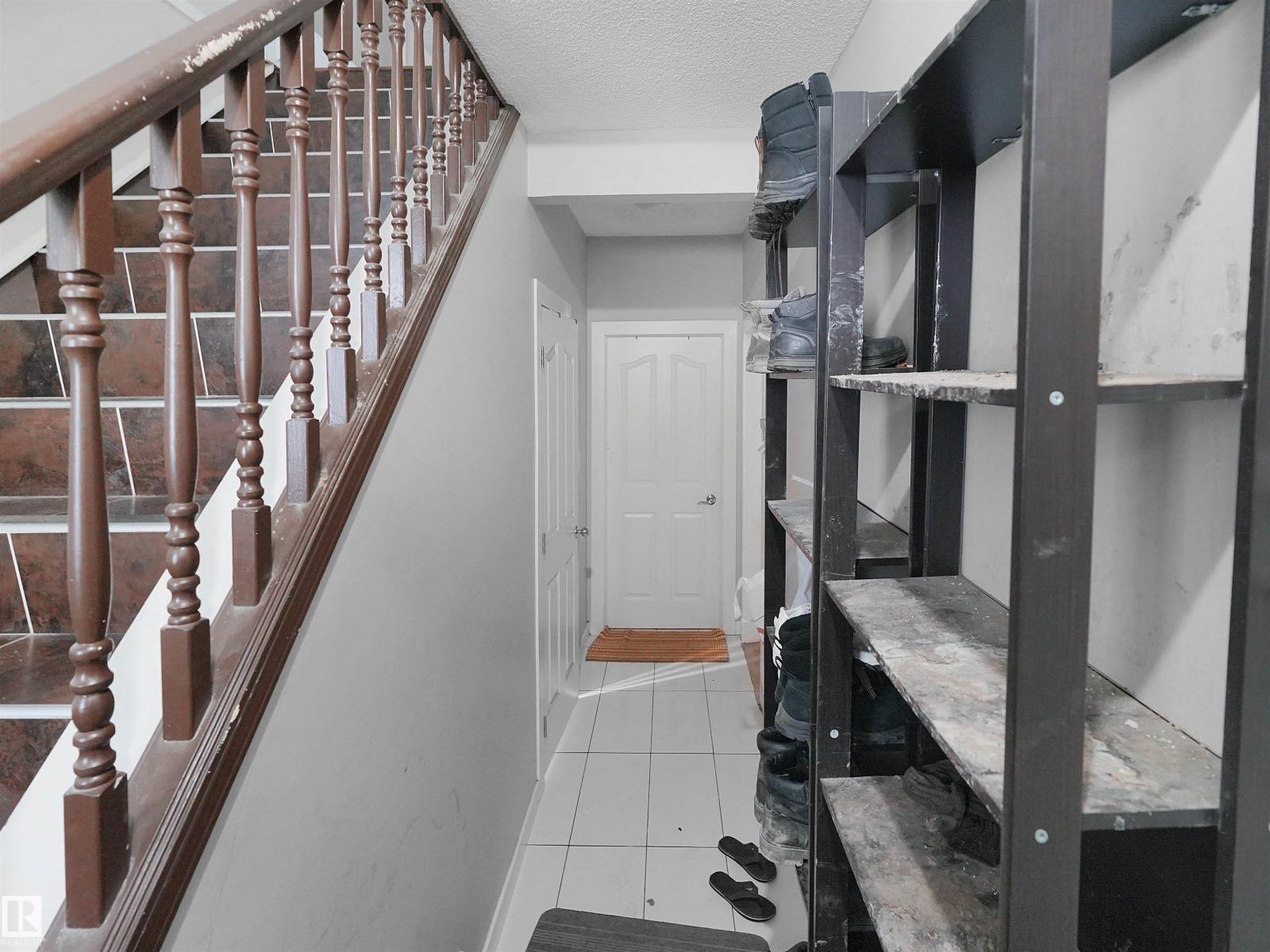4267 29 AV NW NW - 4