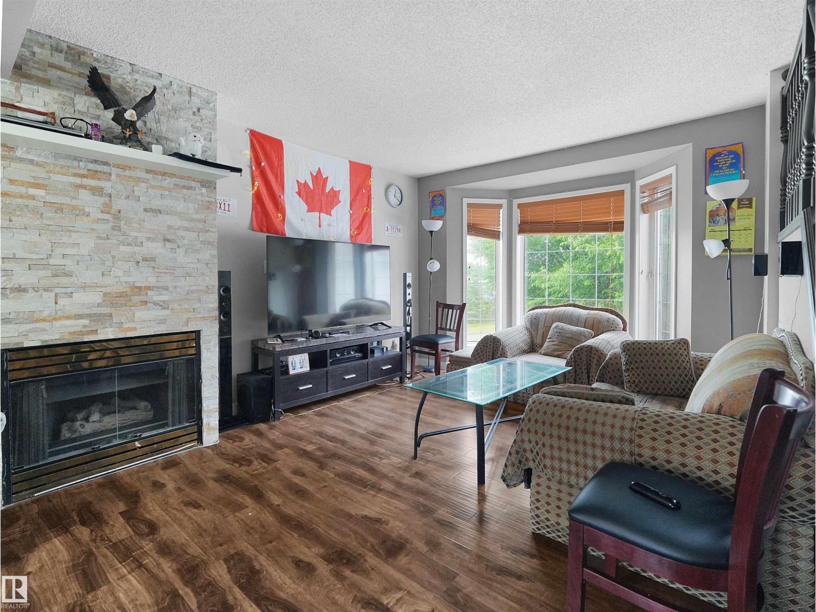 4267 29 AV NW NW - Image 11