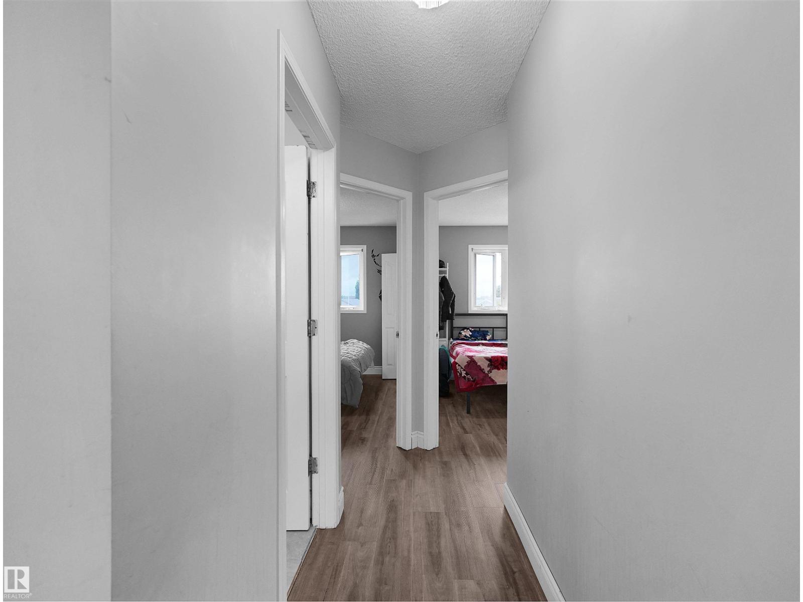 4267 29 AV NW NW - 21