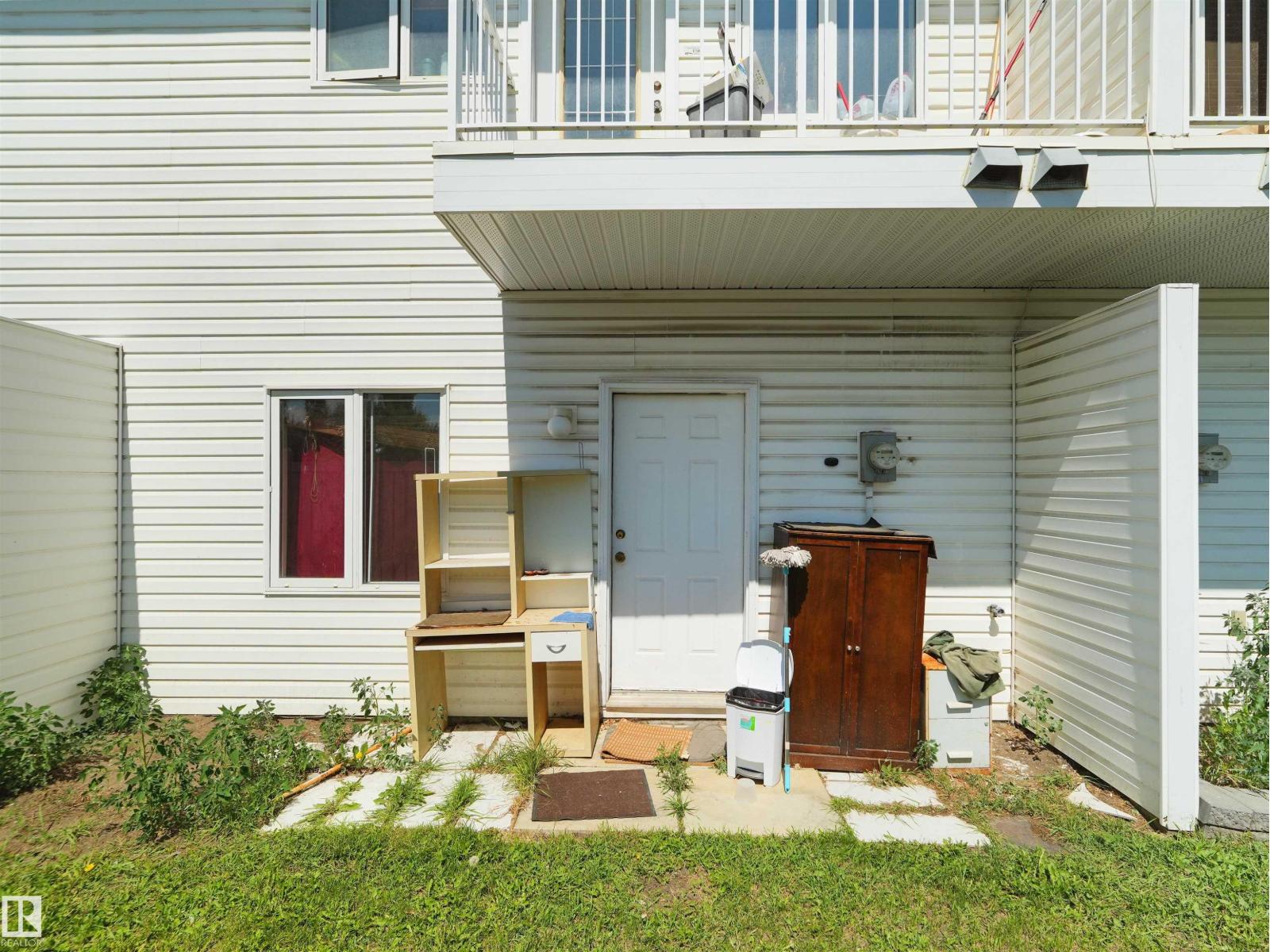 4267 29 AV NW NW - 31