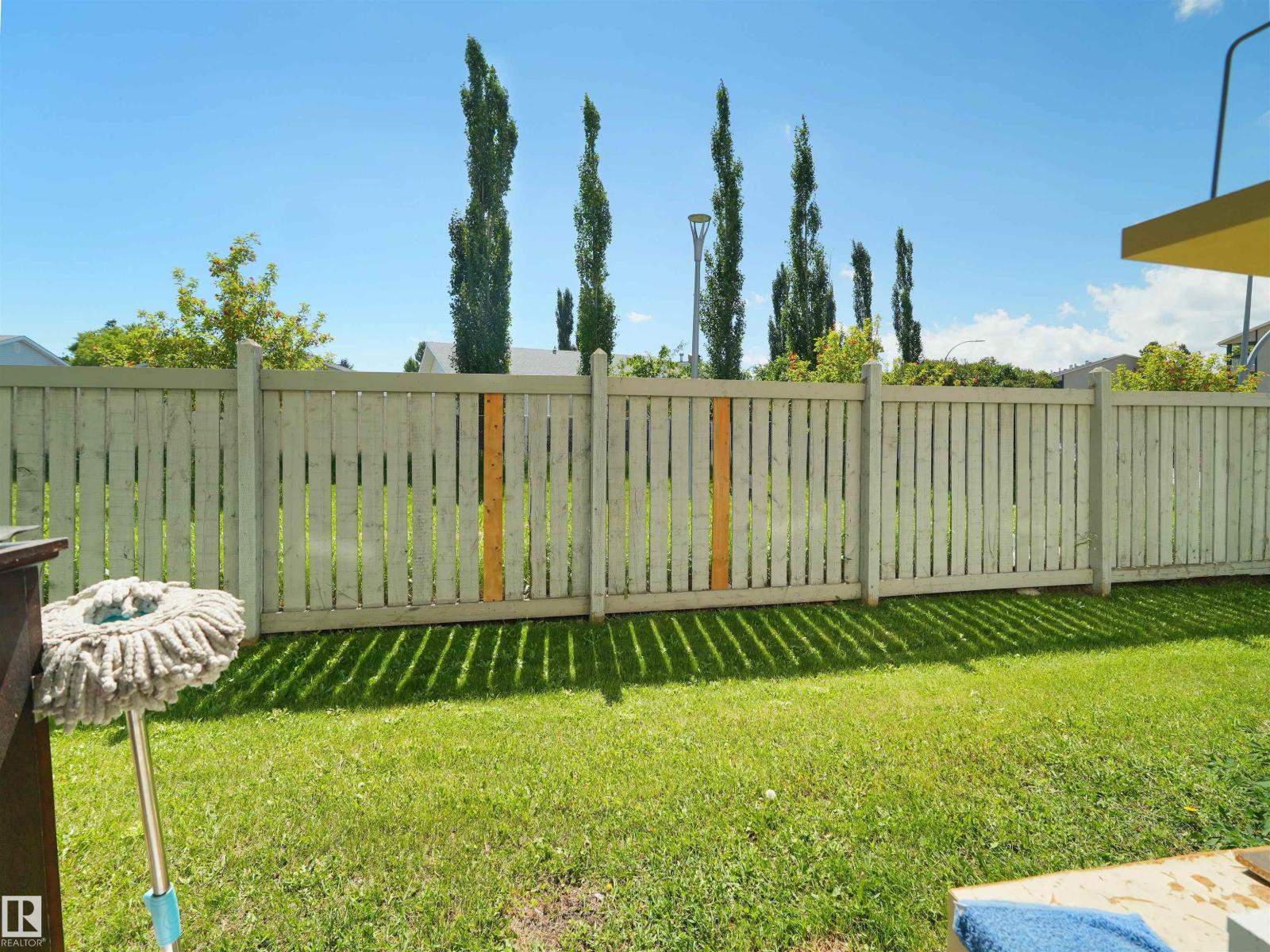 4267 29 AV NW NW - 33