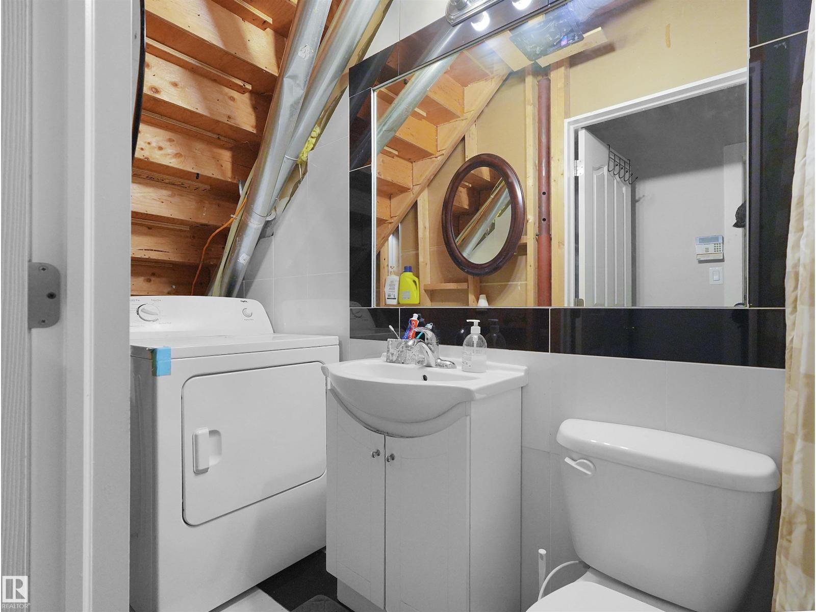 4267 29 AV NW NW - 5
