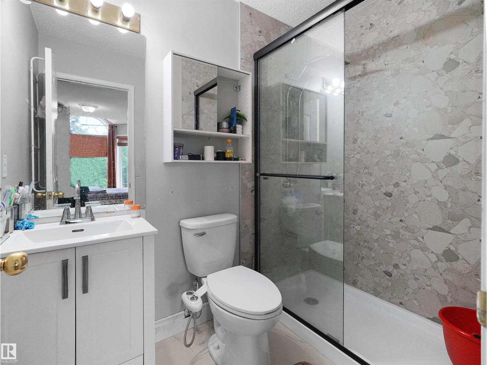4267 29 AV NW NW - 26
