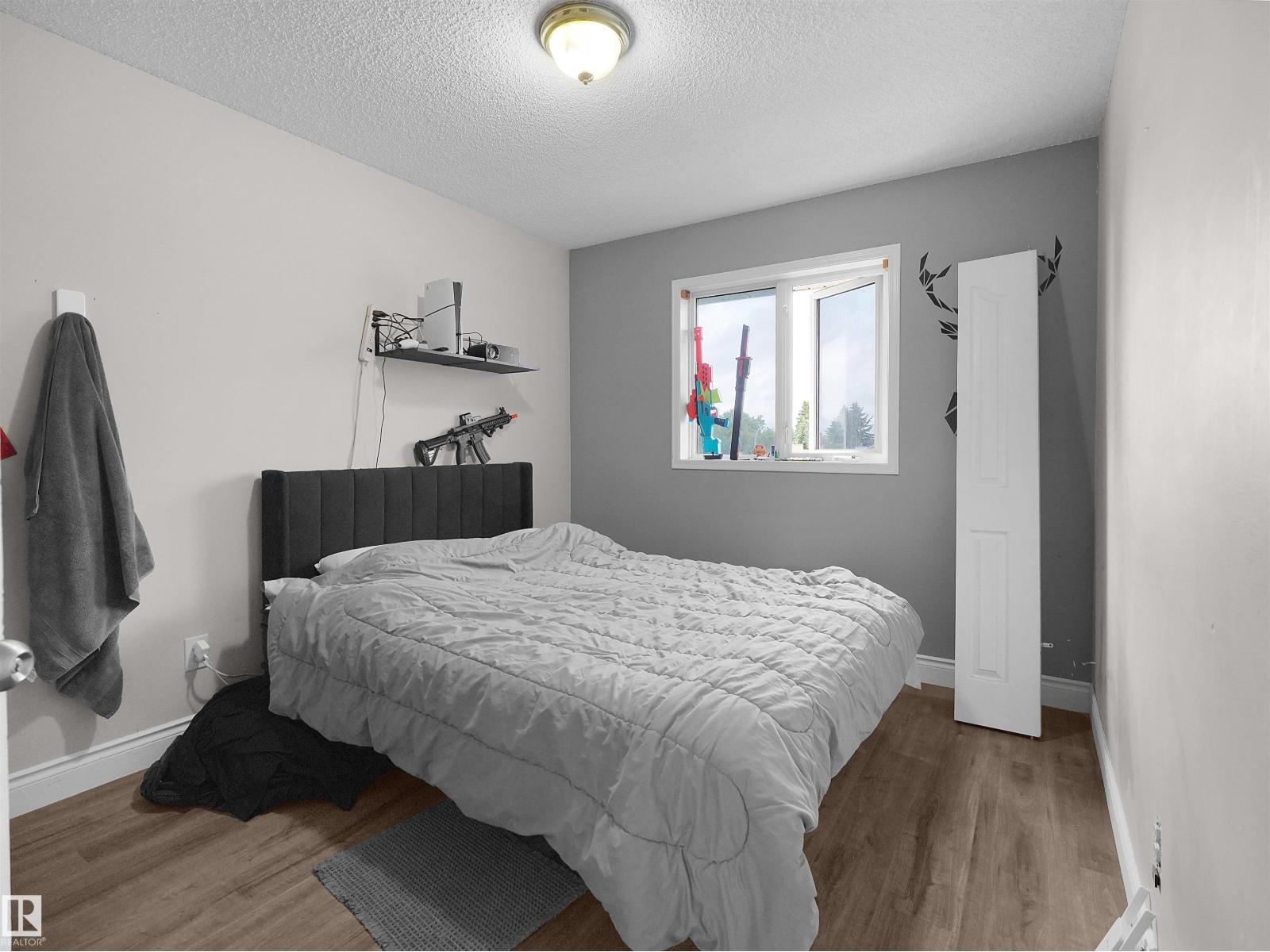 4267 29 AV NW NW - Image 29