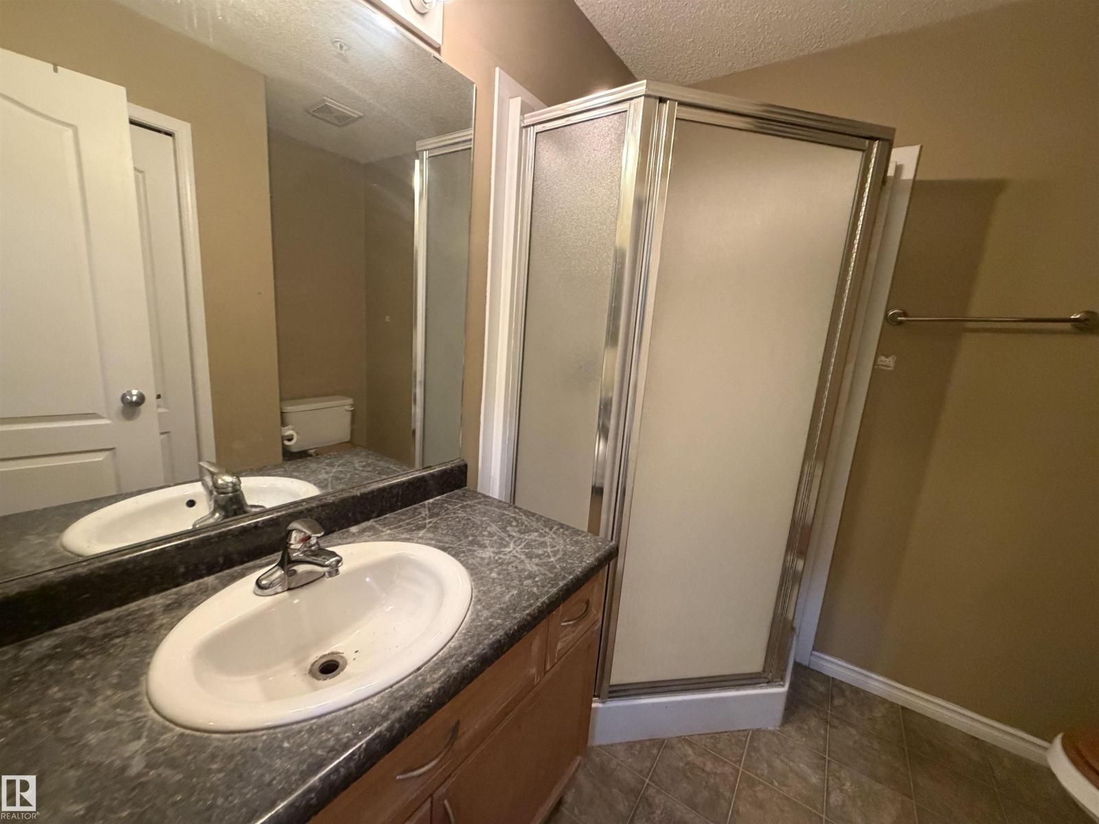 #128 16807 100 AV NW NW - 18