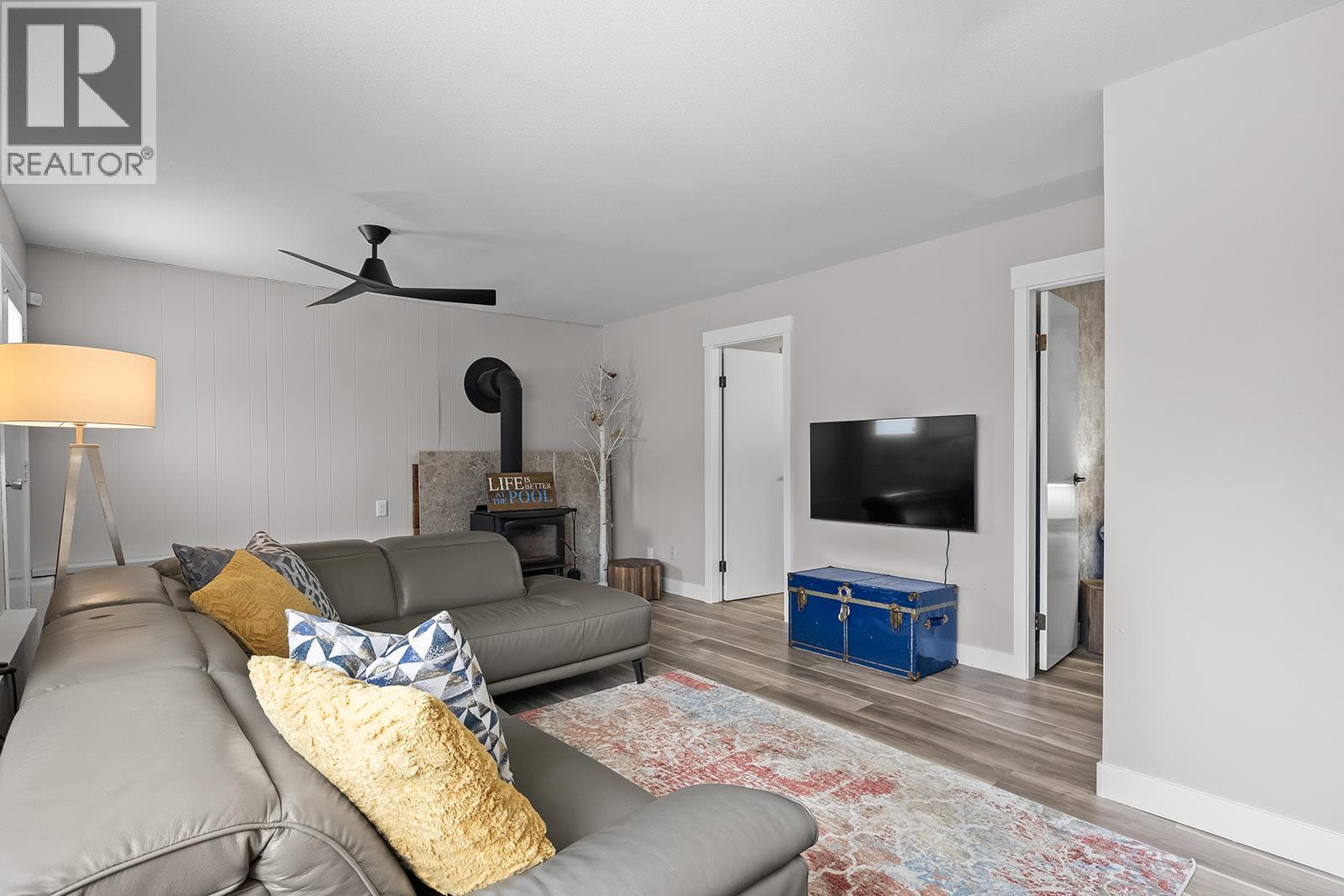 3239 McIver Road - 32