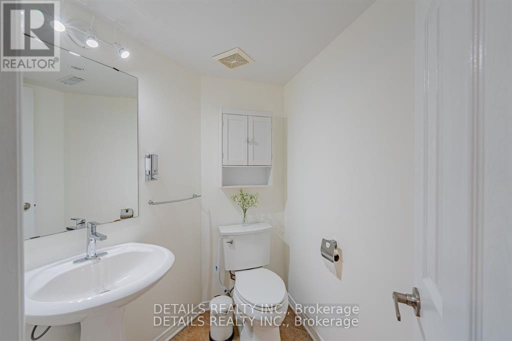 20 – 376 WIFFEN PRIVATE, Ottawa. Luxury613. By Peter Sagos - Image 25