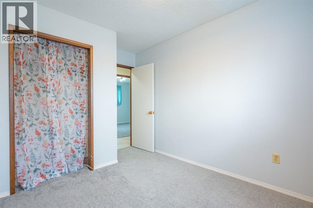 2397 24 Street SE - 16