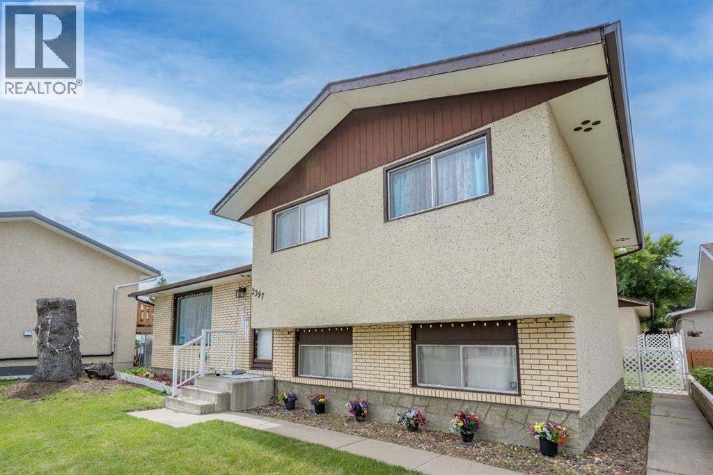 2397 24 Street SE - 4