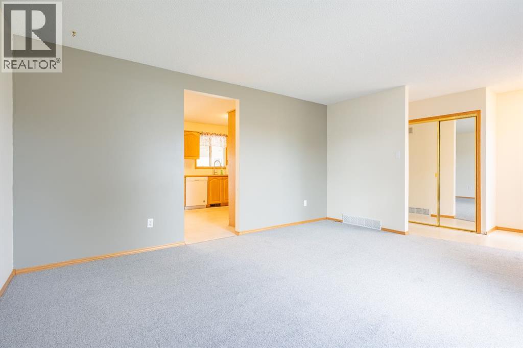 2397 24 Street SE - 6