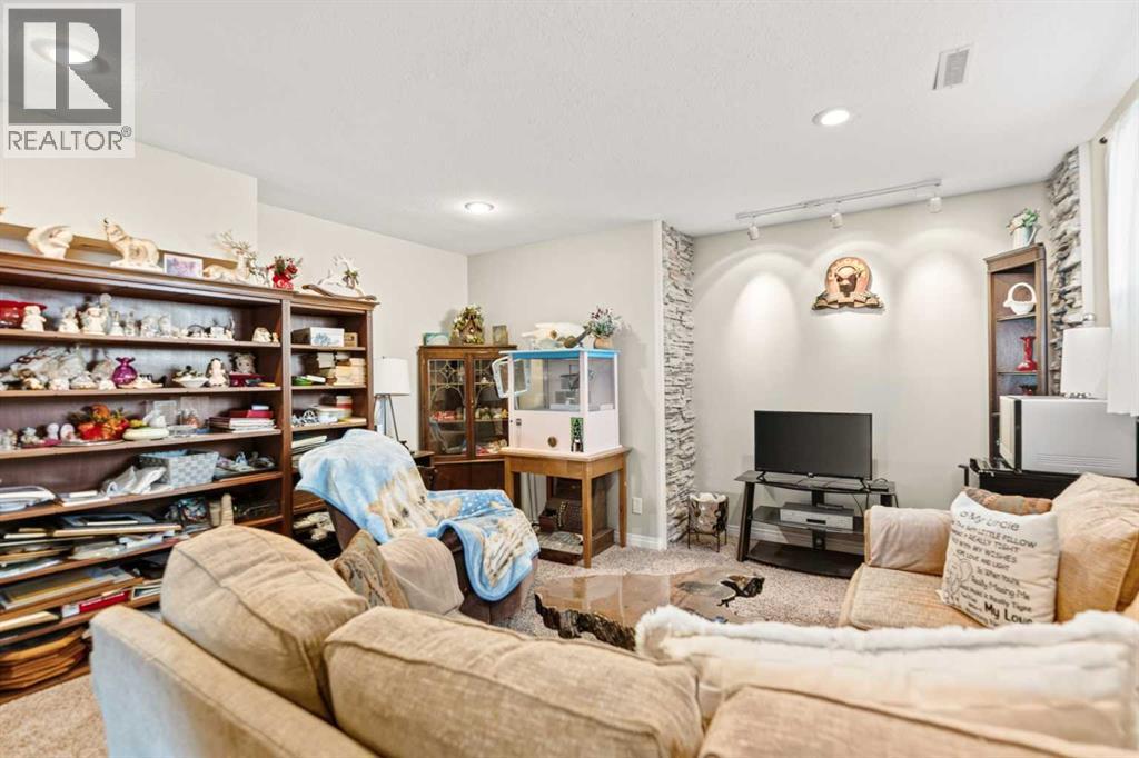 28 Westwood Crescent - 31