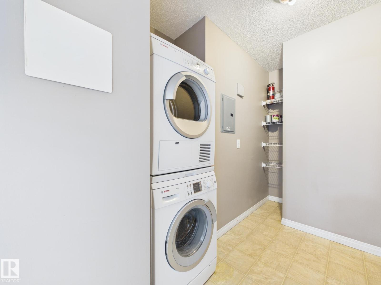 #309 5350 199 ST NW - 35