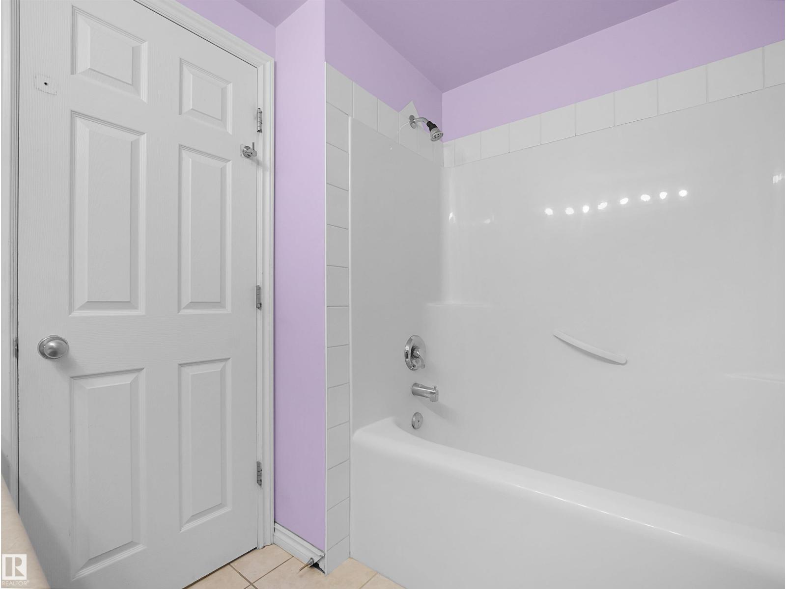 #207 10606 102 AV NW - Image 34