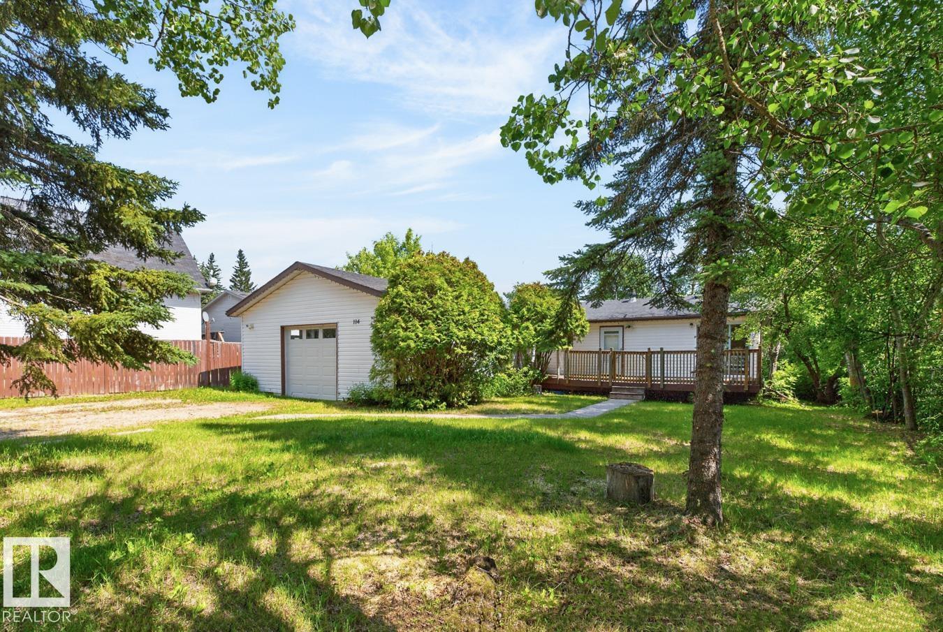 #104 52343 RGE ROAD 211 - 1