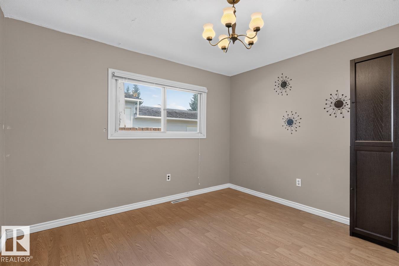 #104 52343 RGE ROAD 211 - 13