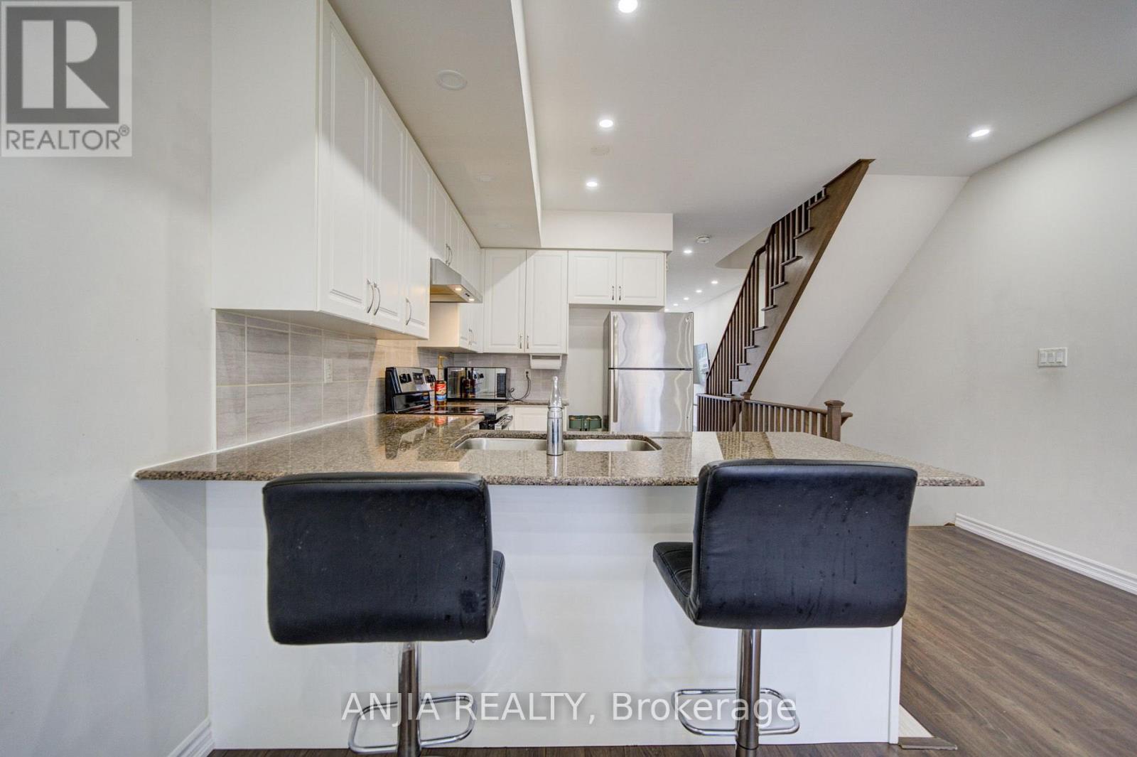 134 FREDERICK WILSON AVENUE - 25