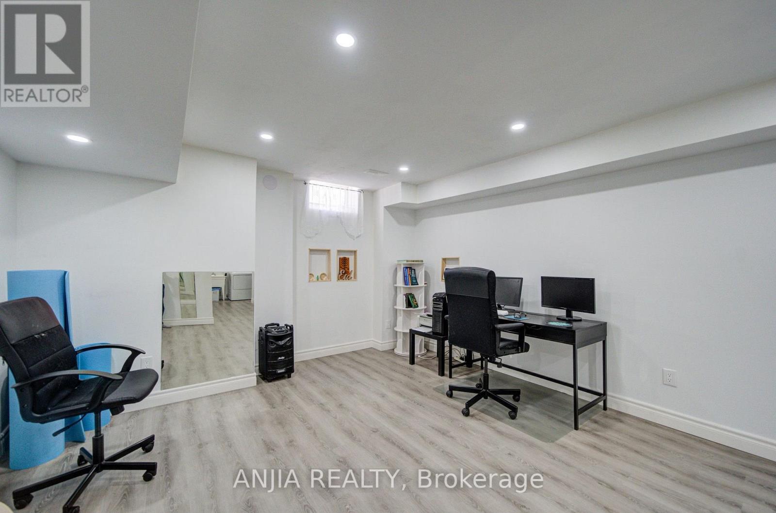 134 FREDERICK WILSON AVENUE - 45