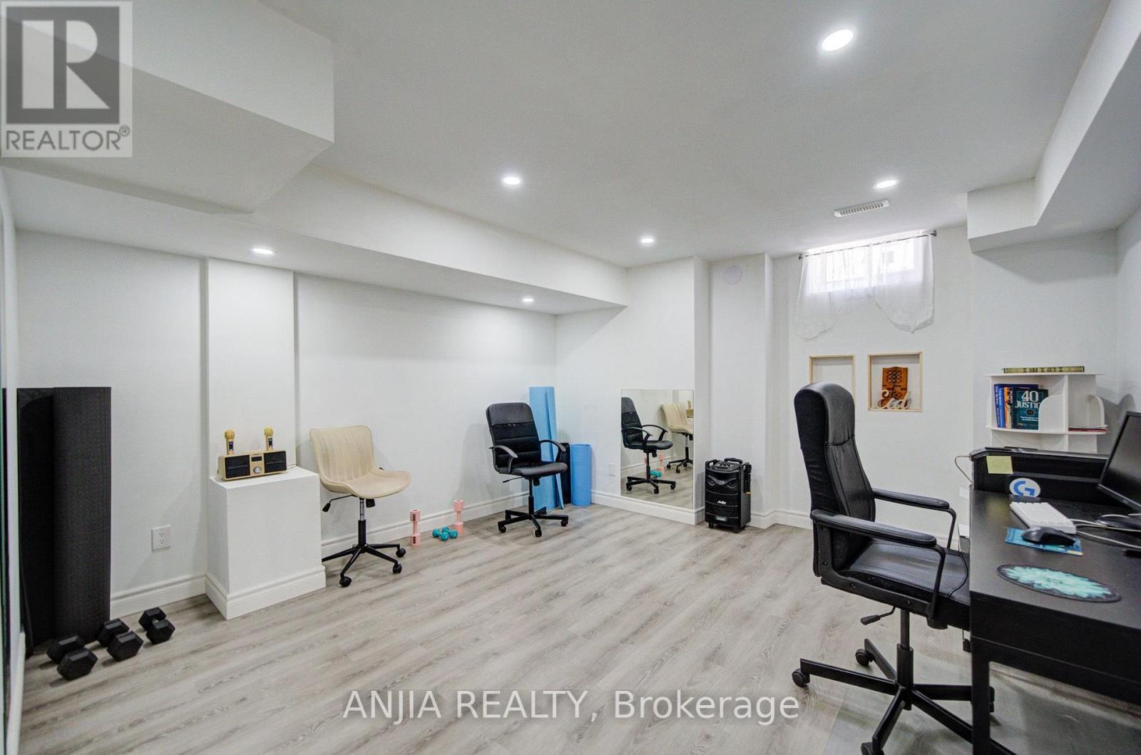 134 FREDERICK WILSON AVENUE - 46