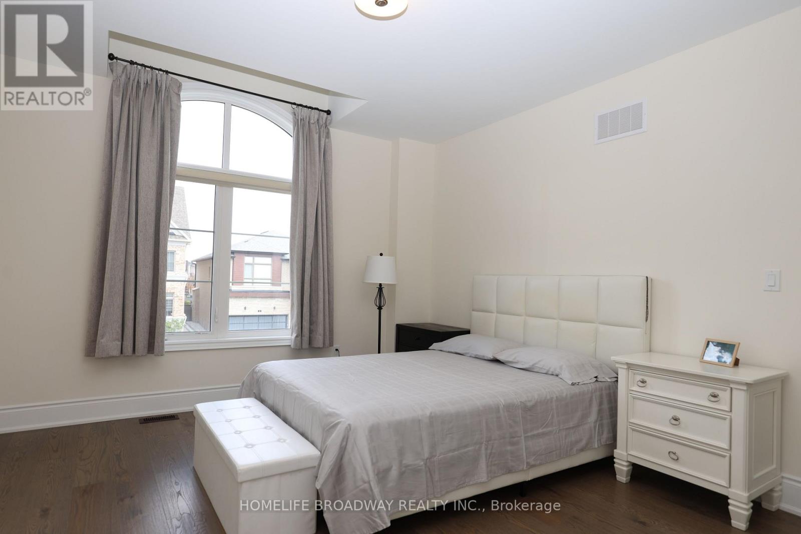 11 DAVID DUNLAP BOULEVARD - Image 22