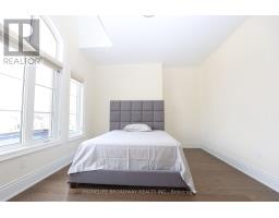11 David Dunlap Boulevard, Richmond Hill, ON L4C4V7 Photo 18