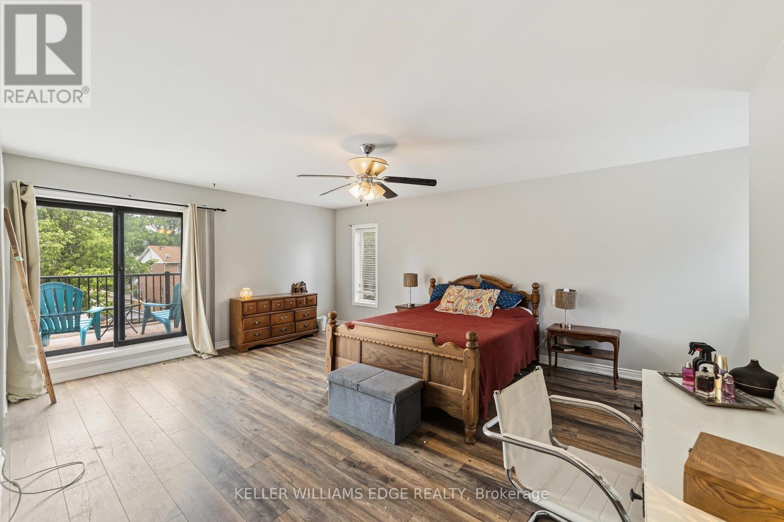 32 CLENCH AVENUE - 20