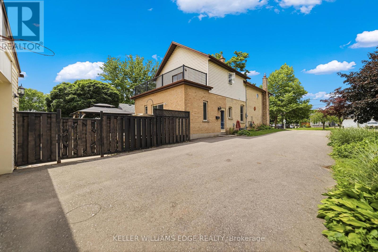 32 CLENCH AVENUE - 33