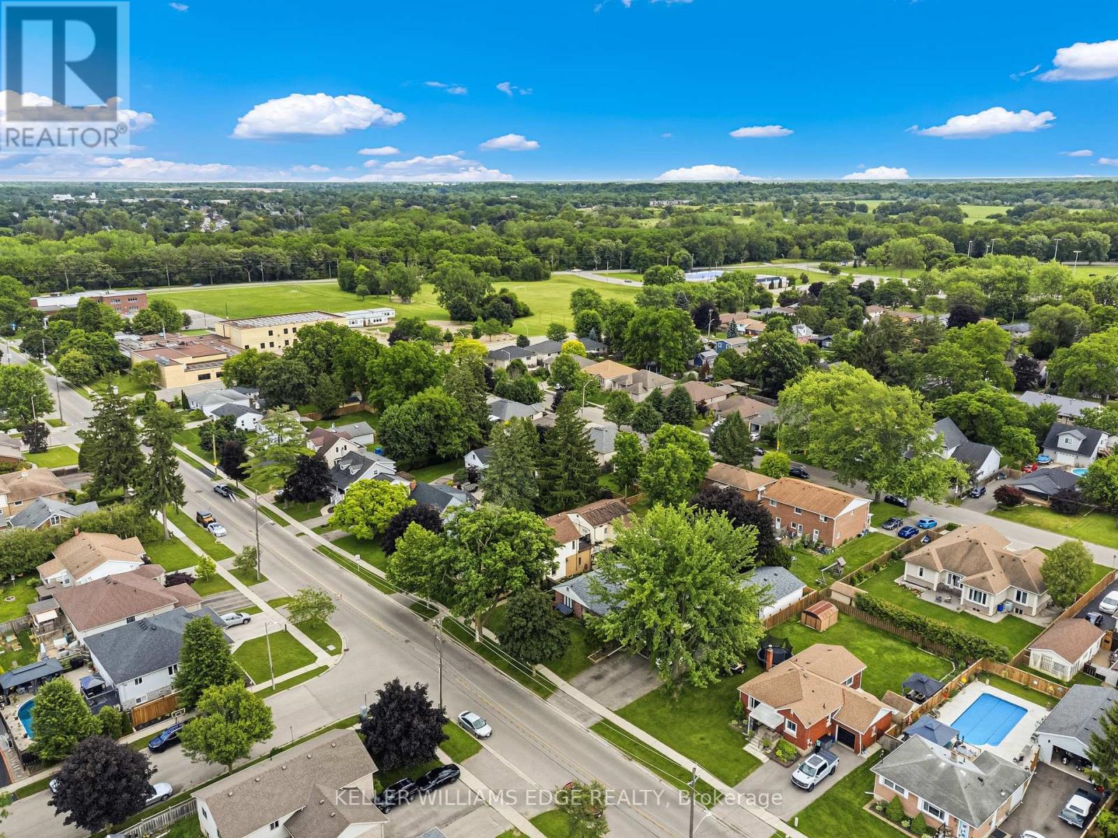 32 CLENCH AVENUE - 37