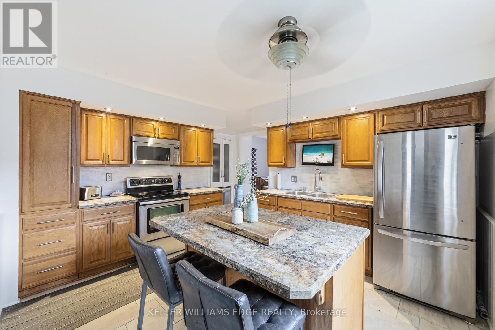 32 CLENCH AVENUE - 9