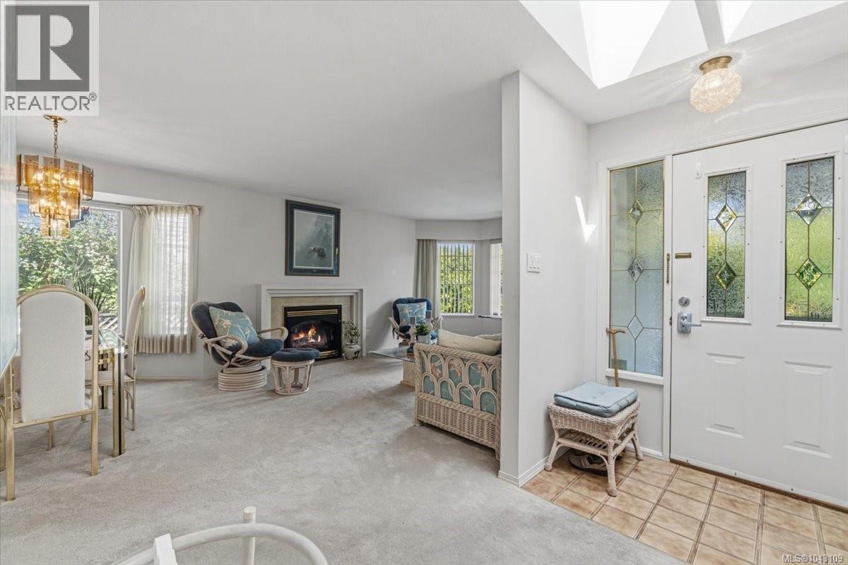 518 Dalmatian Dr - 13