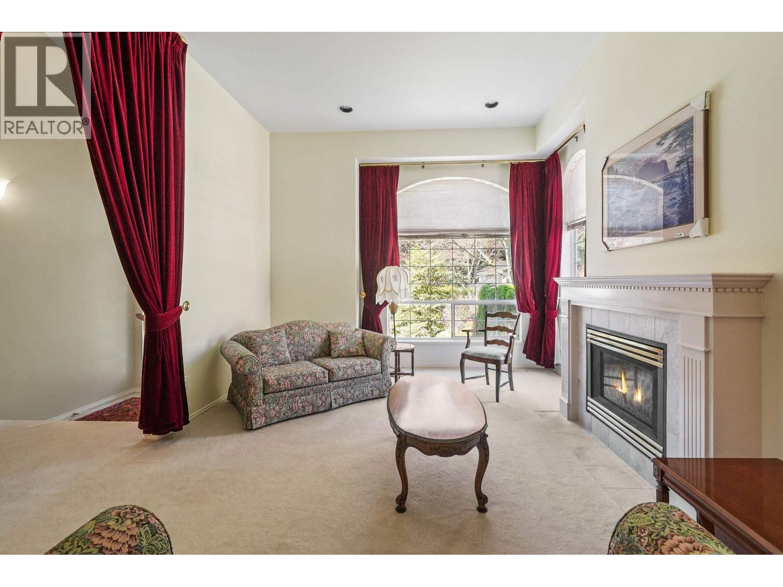 136 PARKSIDE DRIVE, Port Moody