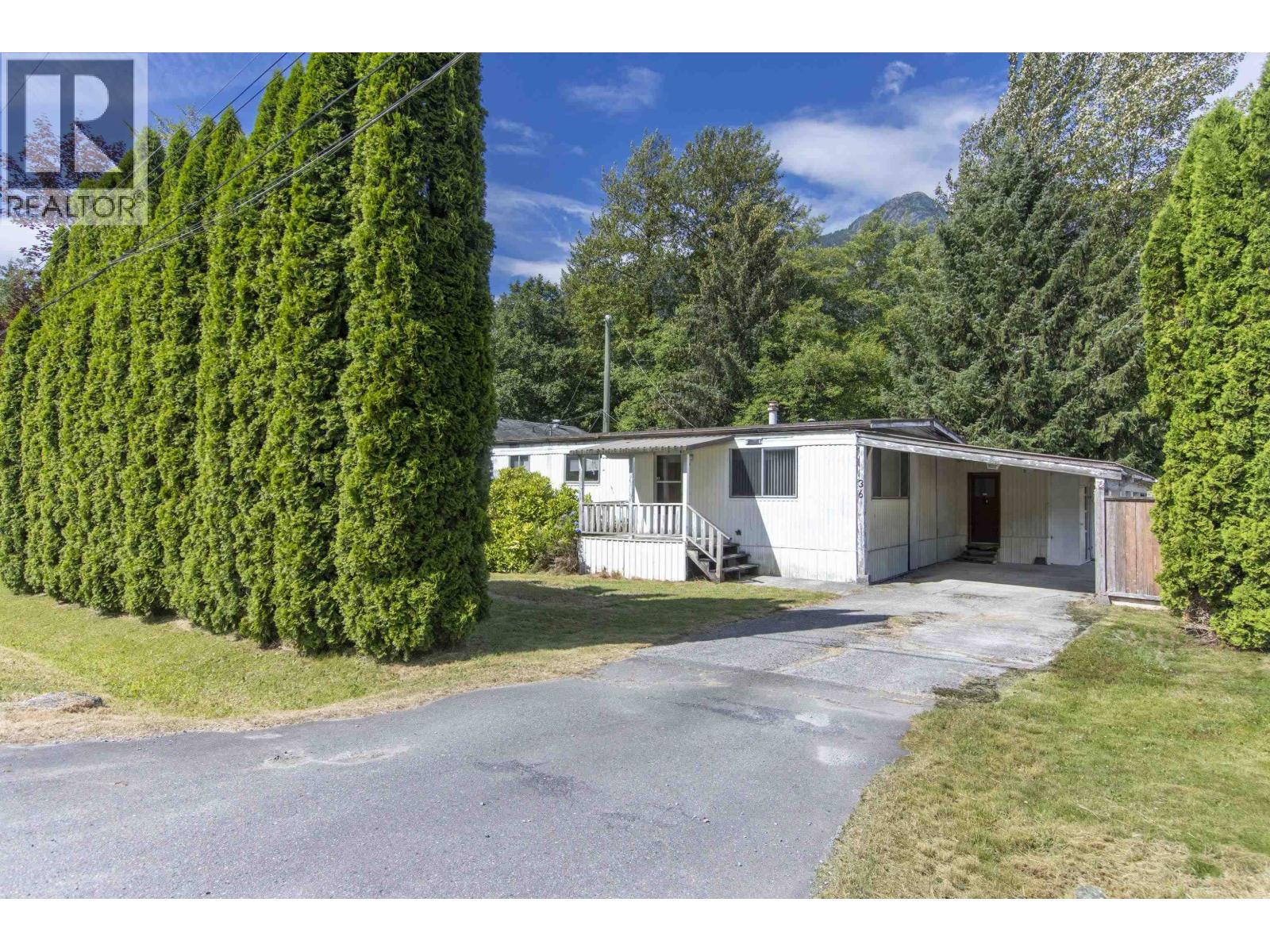 36 BRACKEN PARKWAY, Squamish — photo 3
