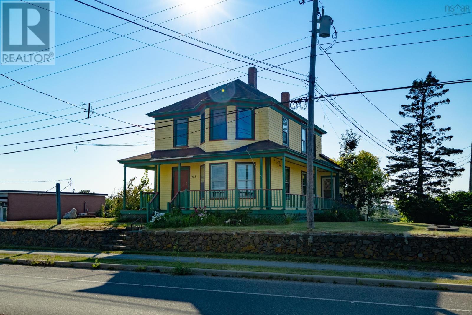 1813 Highway 1 - 9