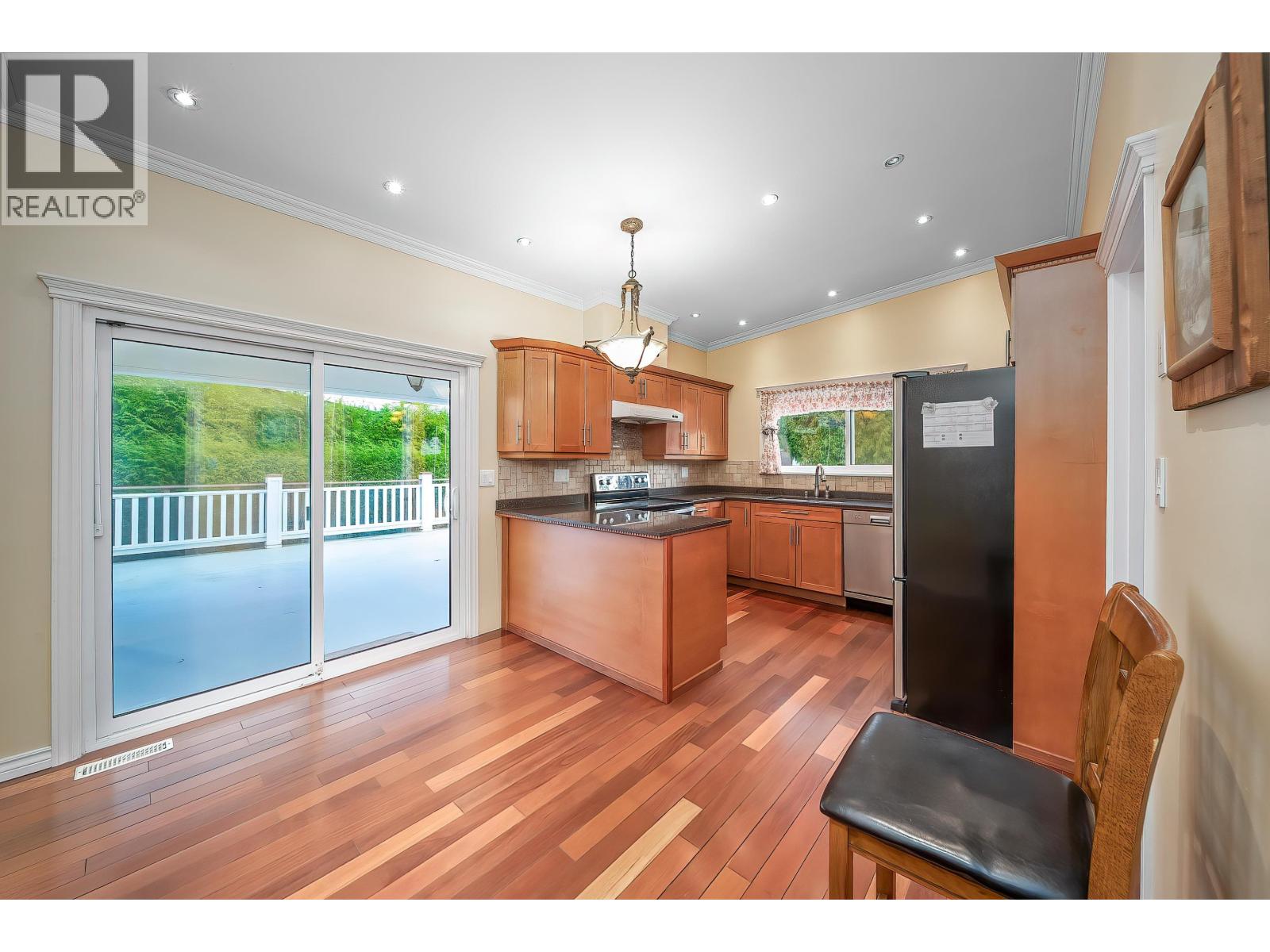 6 Bed, 4 Bath House for Sale in Richmond – 10751 MERSEY DRIVE, Richmond – MLS# R3145920 - Image 11