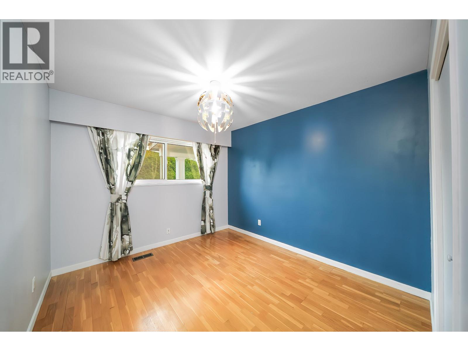 6 Bed, 4 Bath House for Sale in Richmond – 10751 MERSEY DRIVE, Richmond – MLS# R3145920 - Image 17